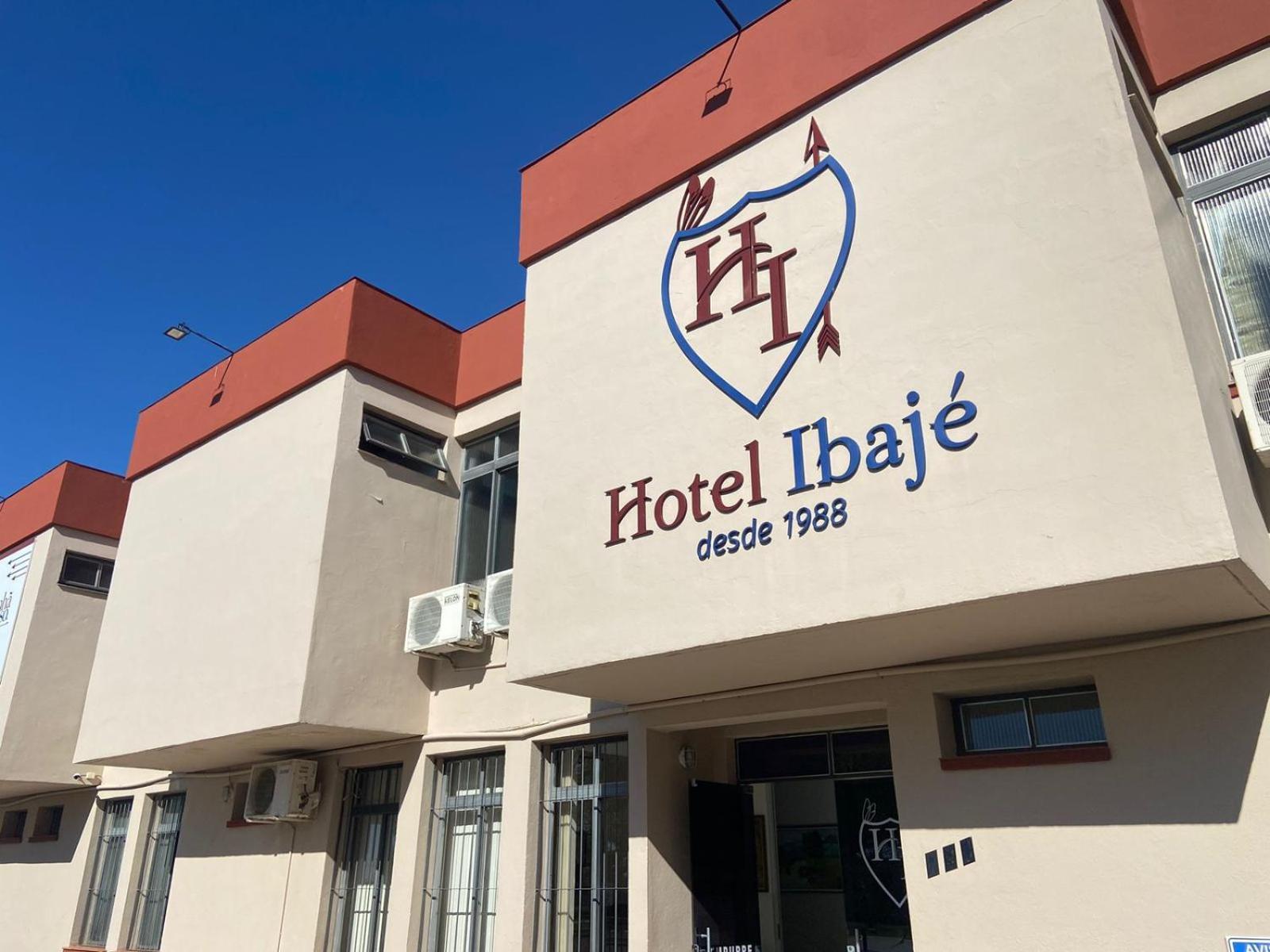 Hotel Ibaje Баже Екстер'єр фото